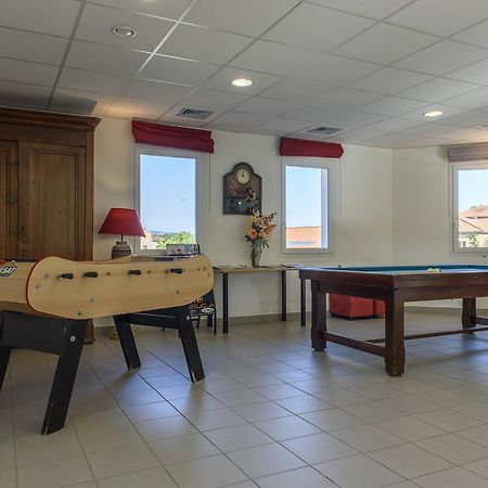 Hotel Le Chatard Sarcey Экстерьер фото