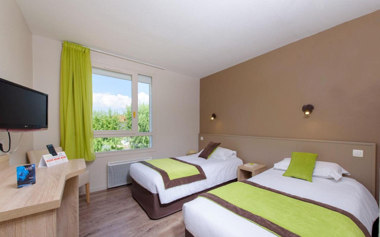 Hotel Le Chatard Sarcey Экстерьер фото