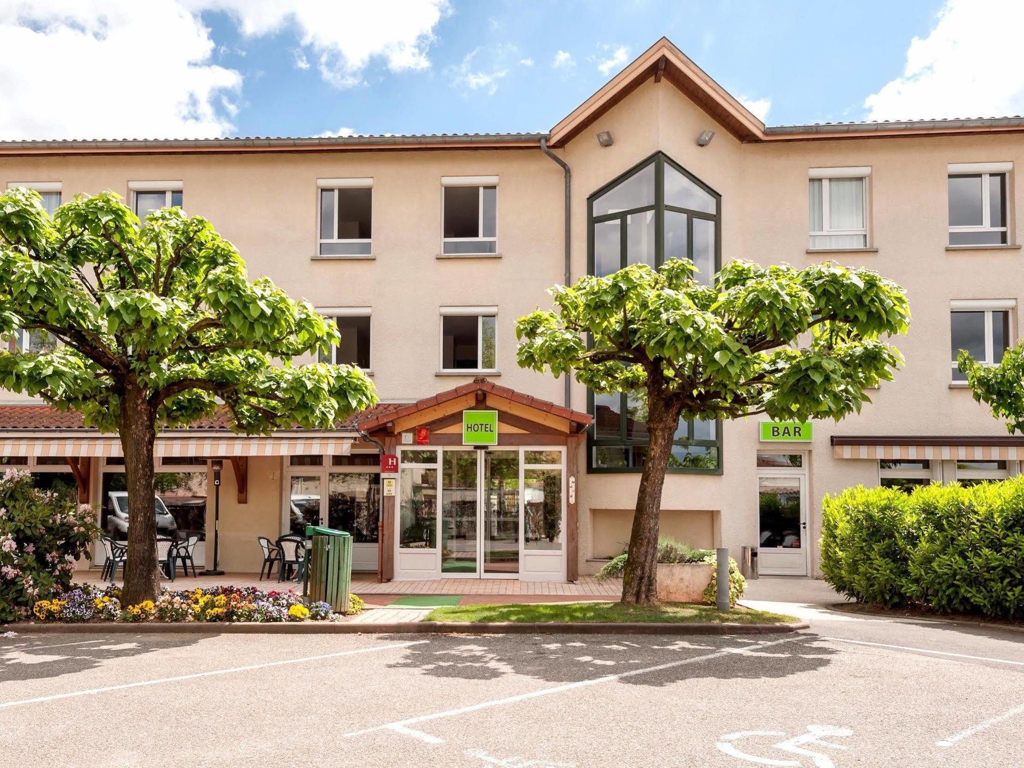 Hotel Le Chatard Sarcey Экстерьер фото
